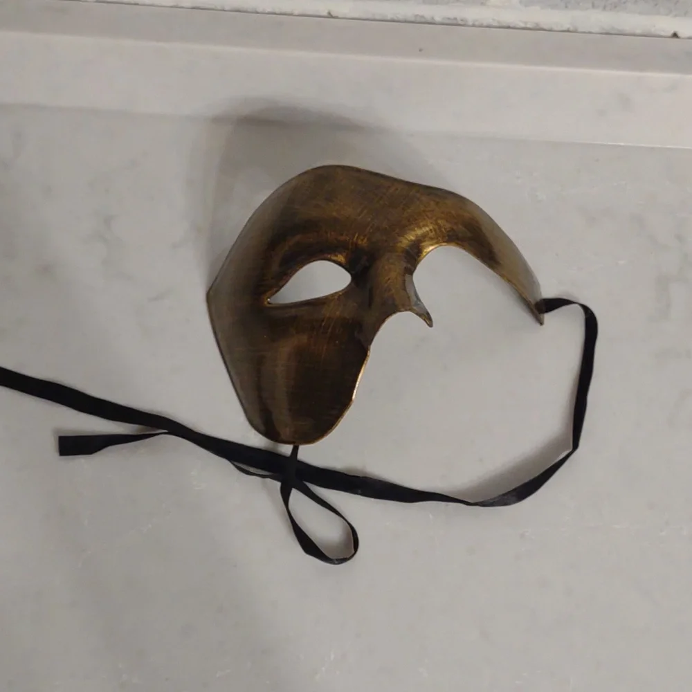 Black and Gold Half Face Masquerade Halloween Cosplay Mask Phantom of the Opera